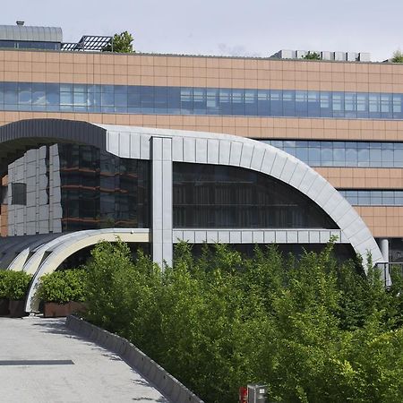 Olly Apartments Болонья Екстер'єр фото