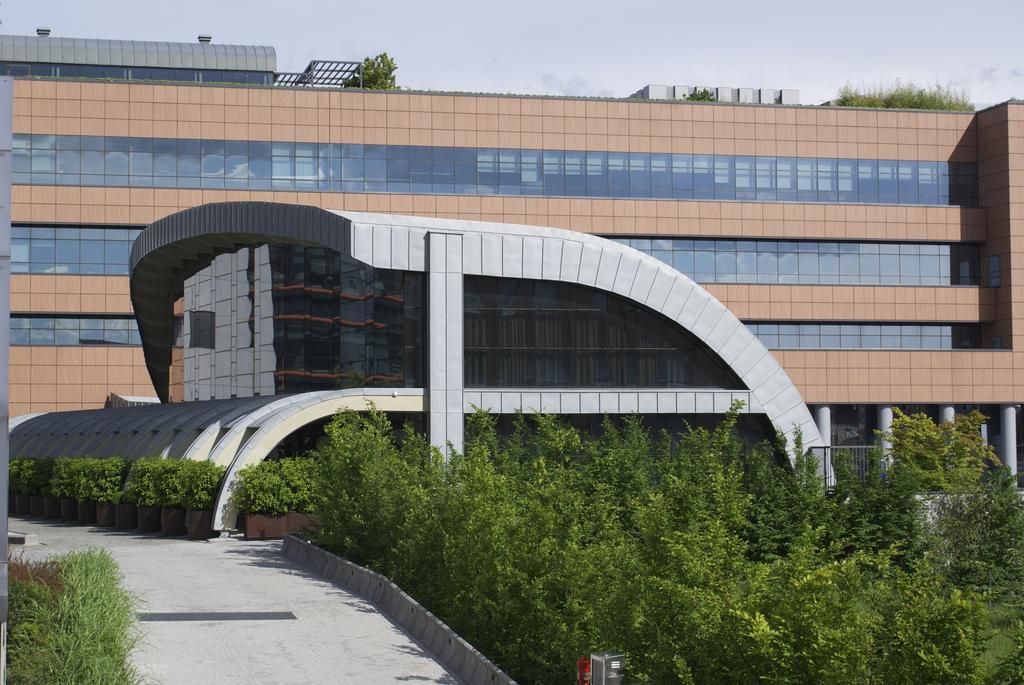 Olly Apartments Болонья Екстер'єр фото