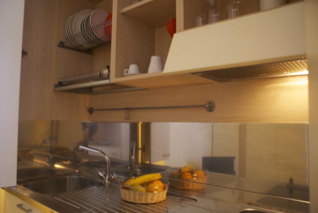 Olly Apartments Болонья Екстер'єр фото