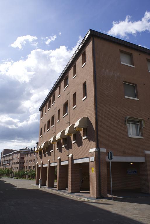 Olly Apartments Болонья Екстер'єр фото